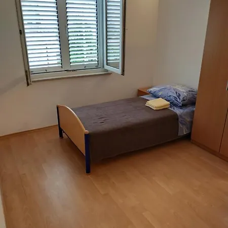 Apartmant Kastel-Stafilic Daire
