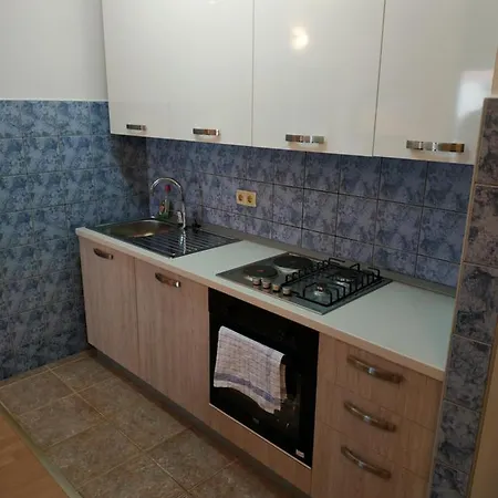 Apartmant Kastel-Stafilic Daire *